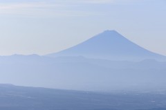 八ヶ岳牧場から望む富士山